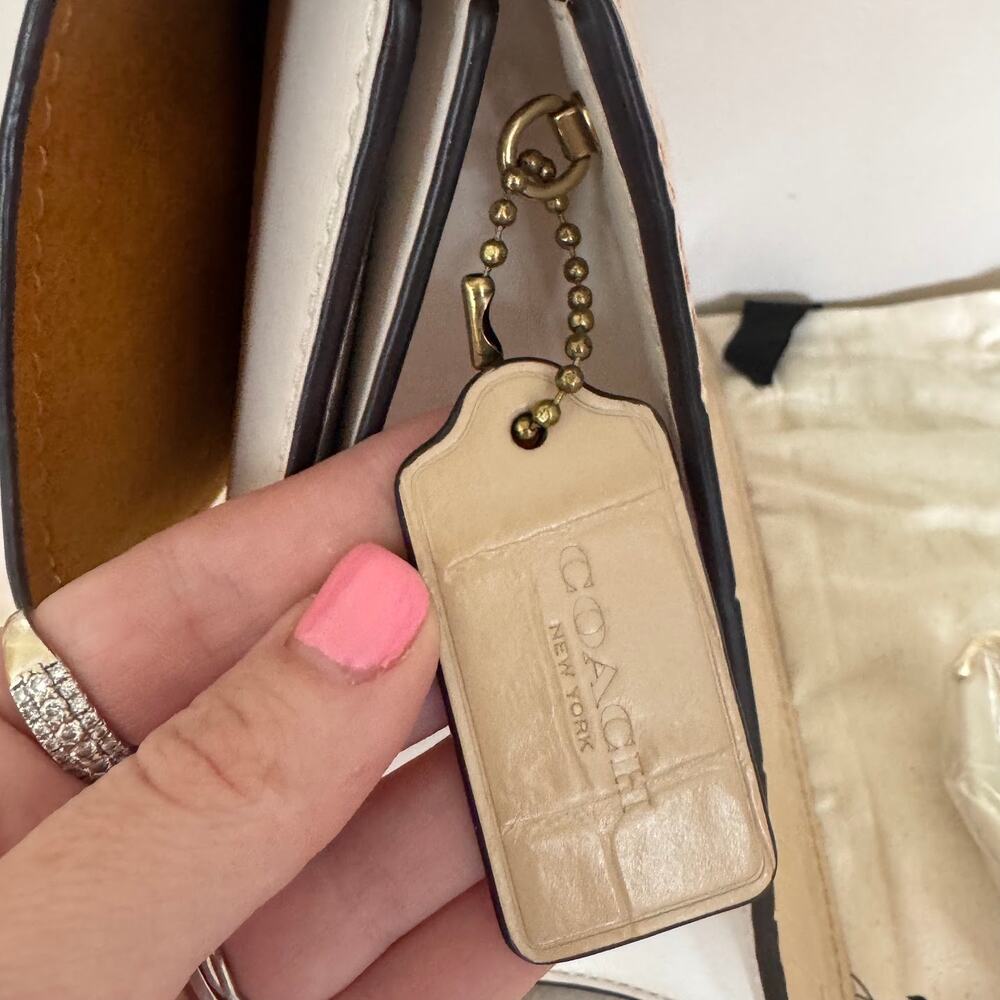 Coach Parker Top Handle 32 Bag Tan Cream Croc Embossed Ginny & Georgia Rare - Picture 8 of 16